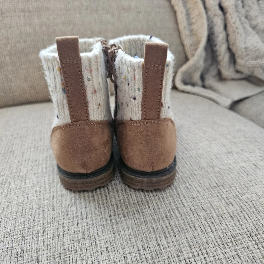Cat & Jack Toddler Emmaline Zipper Booties